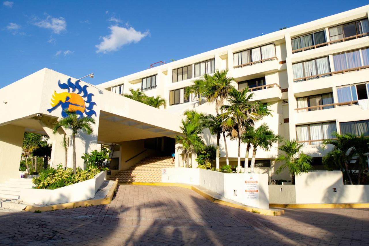 Solymar Condo Beach Resort By Casago 坎昆 外观 照片