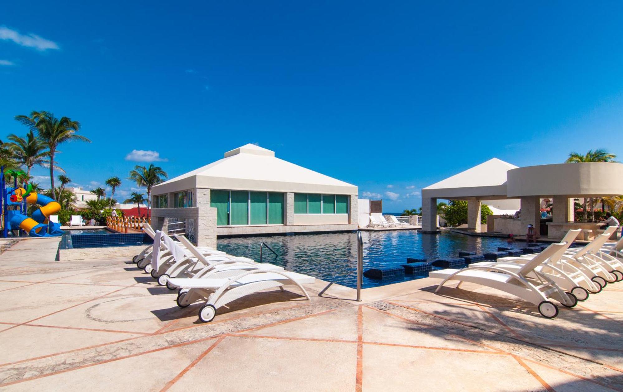 Solymar Condo Beach Resort By Casago 坎昆 外观 照片