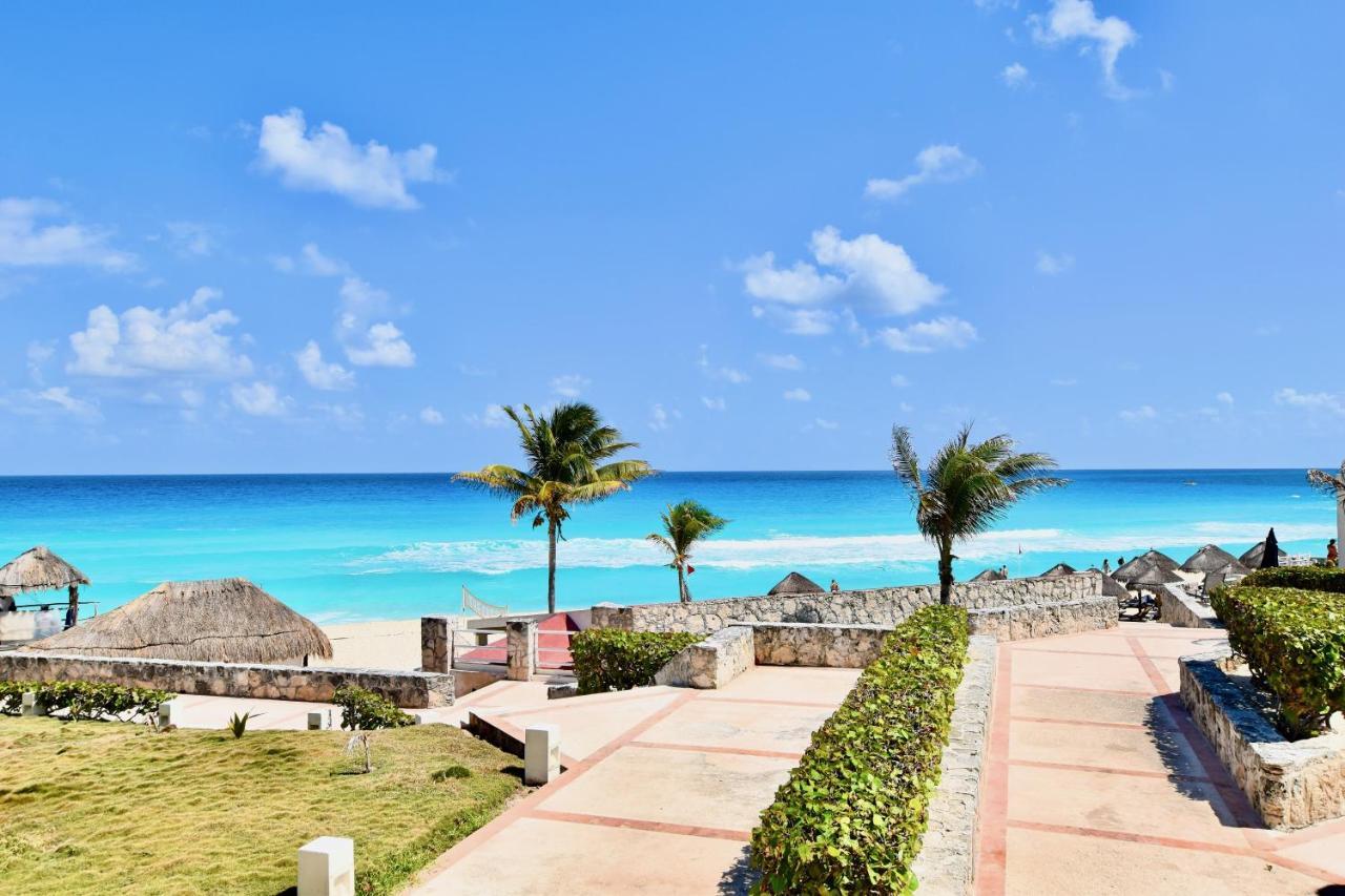 Solymar Condo Beach Resort By Casago 坎昆 外观 照片